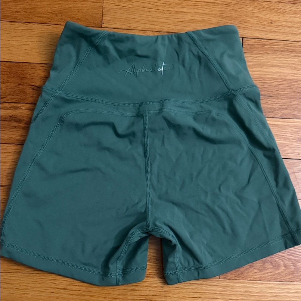 ALPHALETE pulse surge short